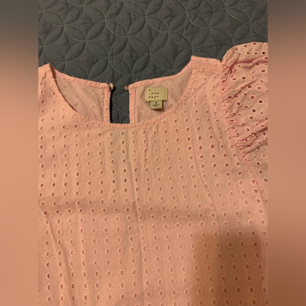 Pink shirt - Picture 2 of 3
